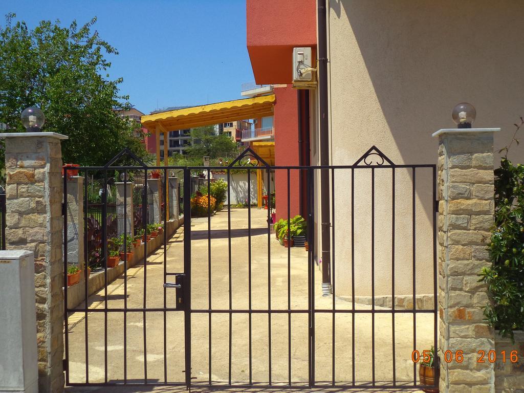 Sveti Georgi Guest House سوزوبول المظهر الخارجي الصورة